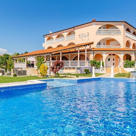 Villa Natalija Medulin Exterior foto